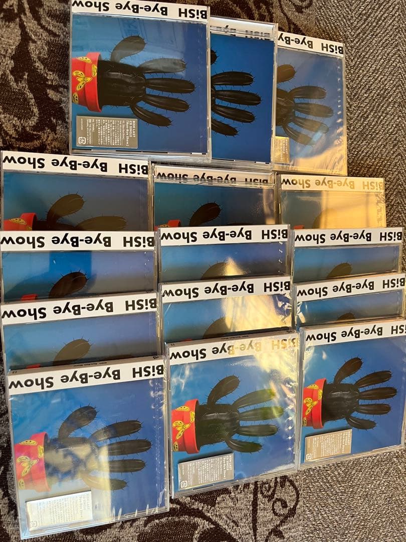 BiSHグッズ byebyeshowCD15枚 アユニDチェキ投げキッス - メルカリ