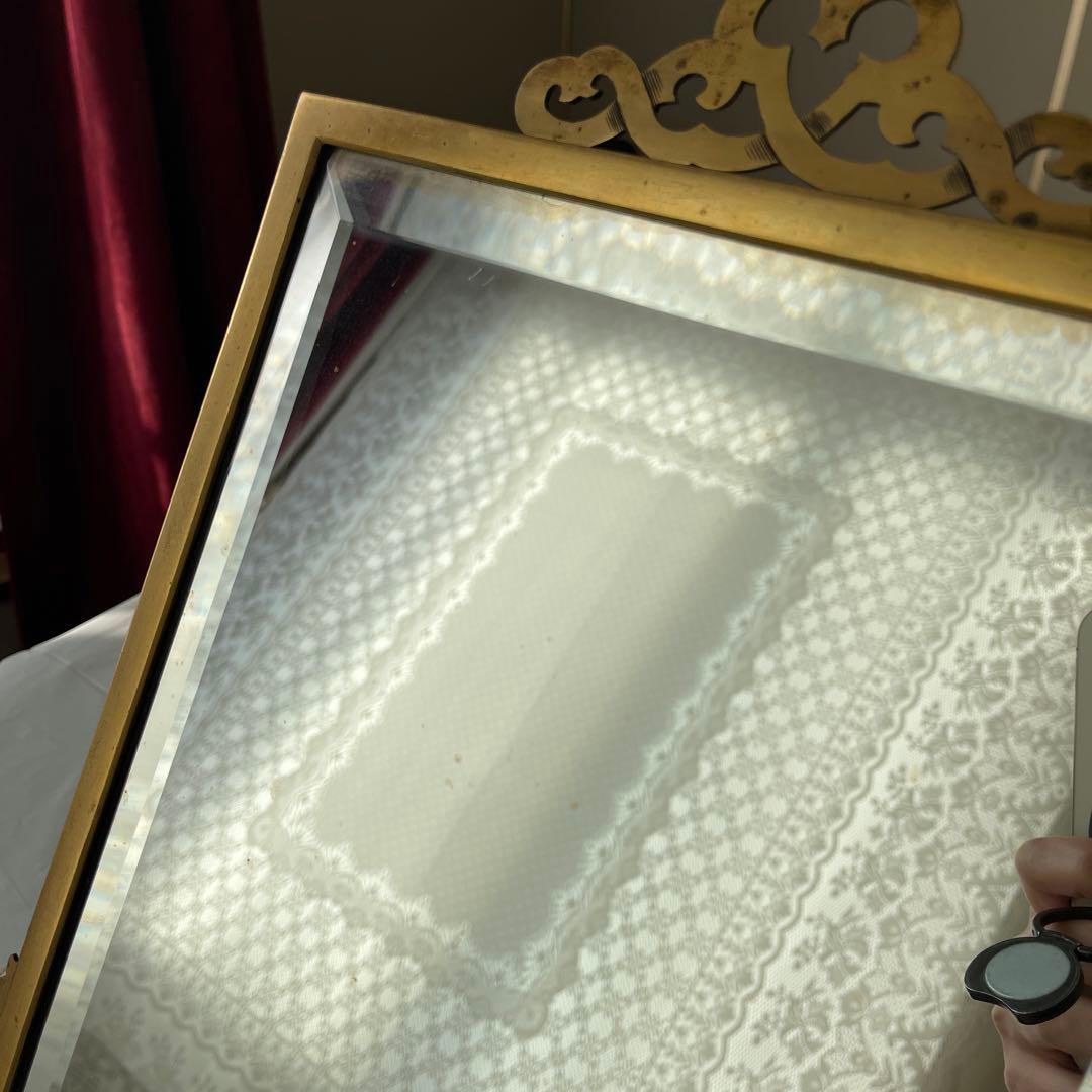 【アンティーク】装飾的なゴールドフレームの鏡