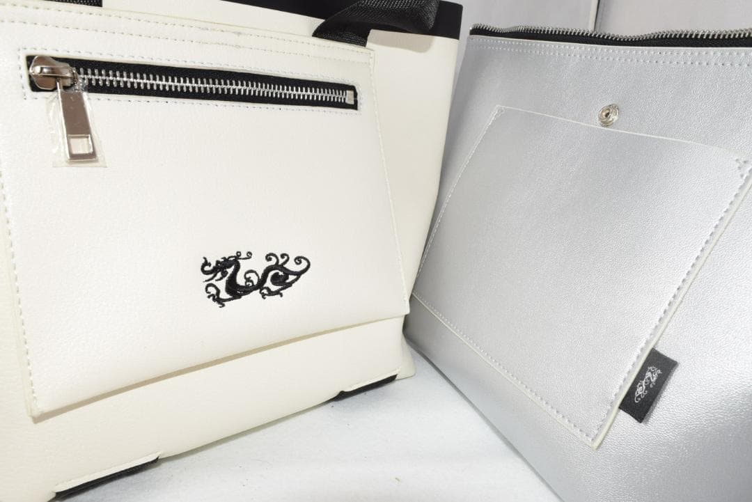 新品☆ダンスウィズドラゴン ダブルフェイス レザー カートバッグ☆ホワイト