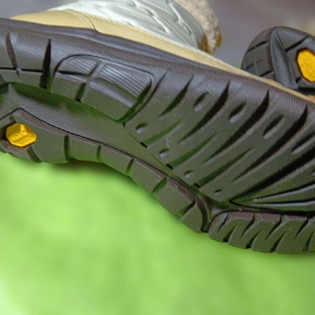 UGG ファー付きシープスキン　ウインターブーツ