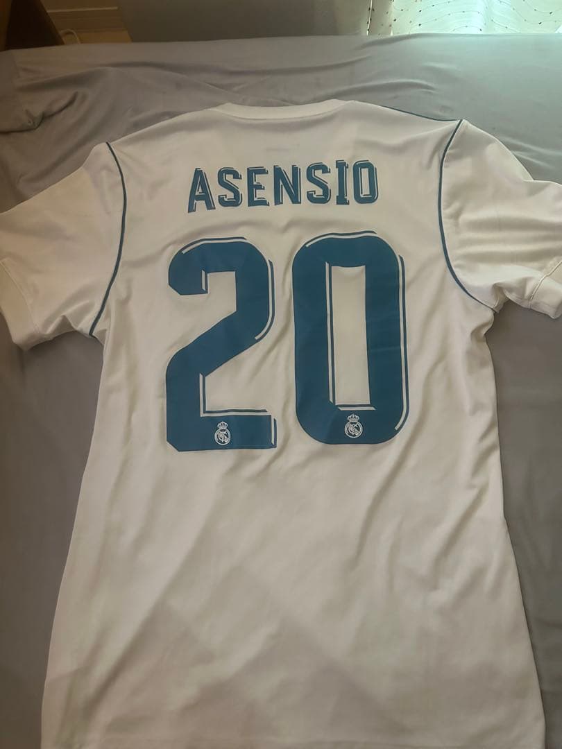 Real Madrid ASENSIO 20番シャツ　Lサイズ