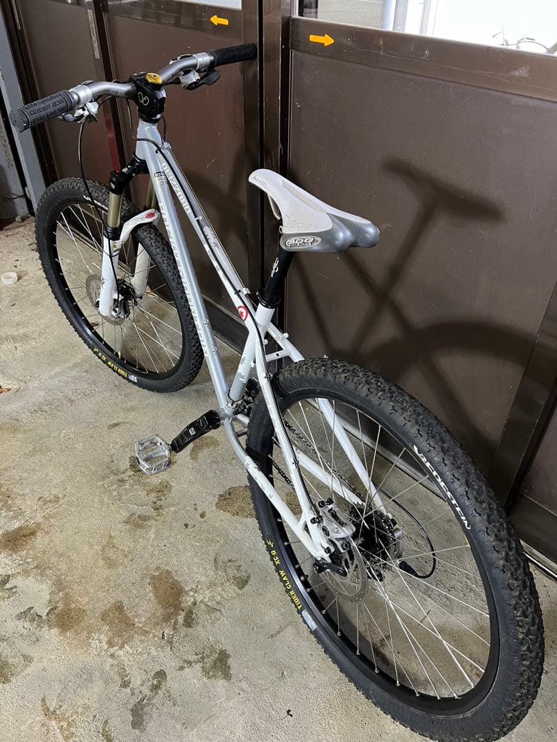 ロッキーマウンテン 26インチ MTB カスタム多数 高性能