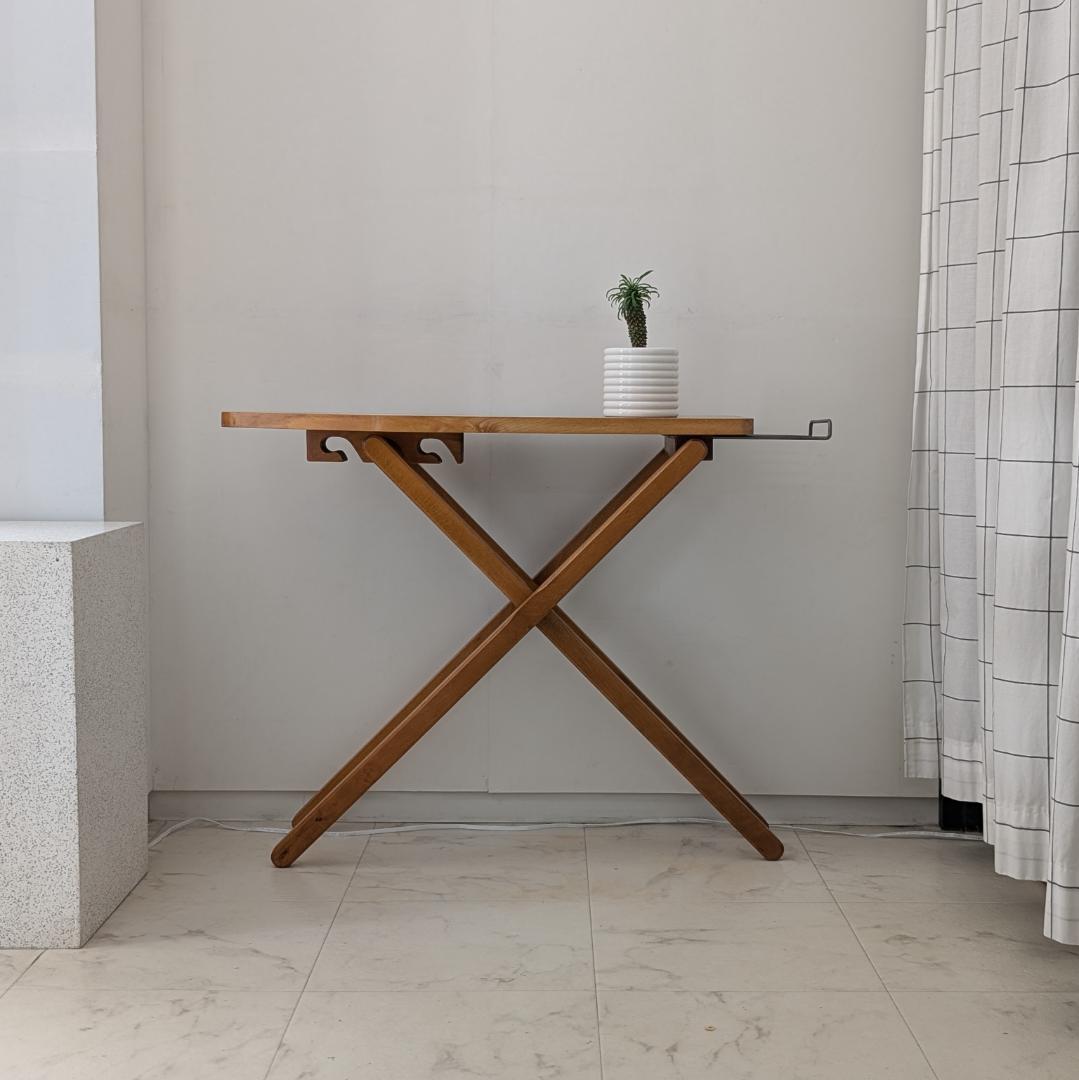 ビンテージ 無垢材 木製 小さめ アイロン台 折りたたみ テーブル 高さ調節