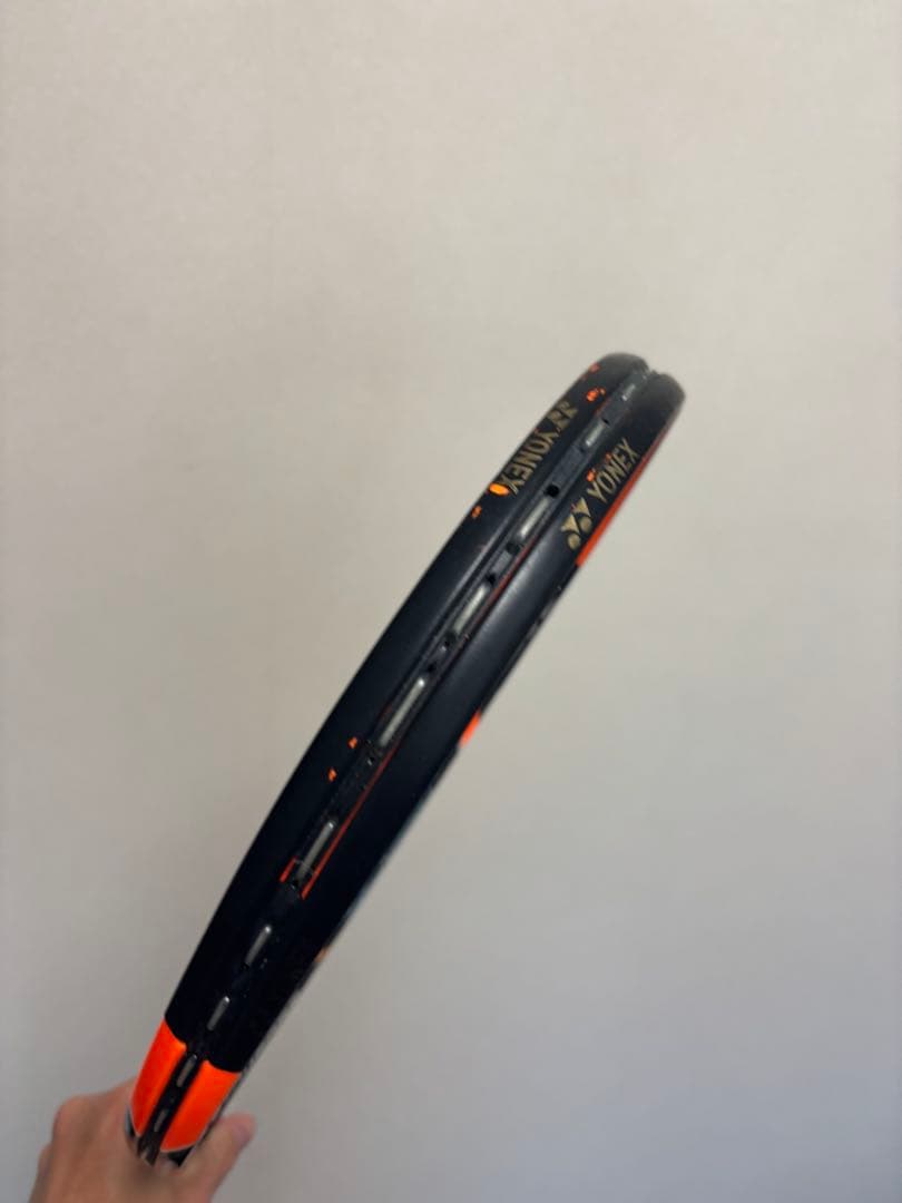 Speed Custom Edge テニスラケット ブラック/オレンジ