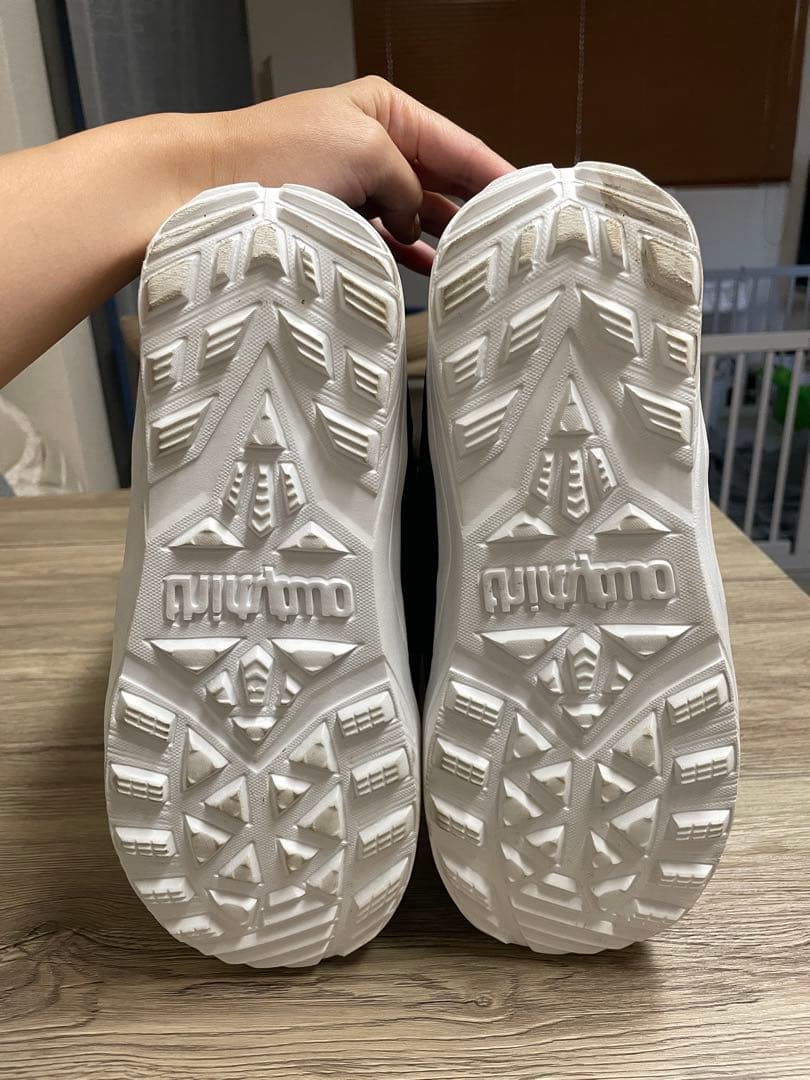 美品 thirtytwo M95R スノーボードブーツ ブラック 27.5cm