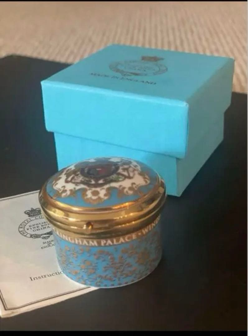 バッキンガムパレス　ミニ時計 陶器製