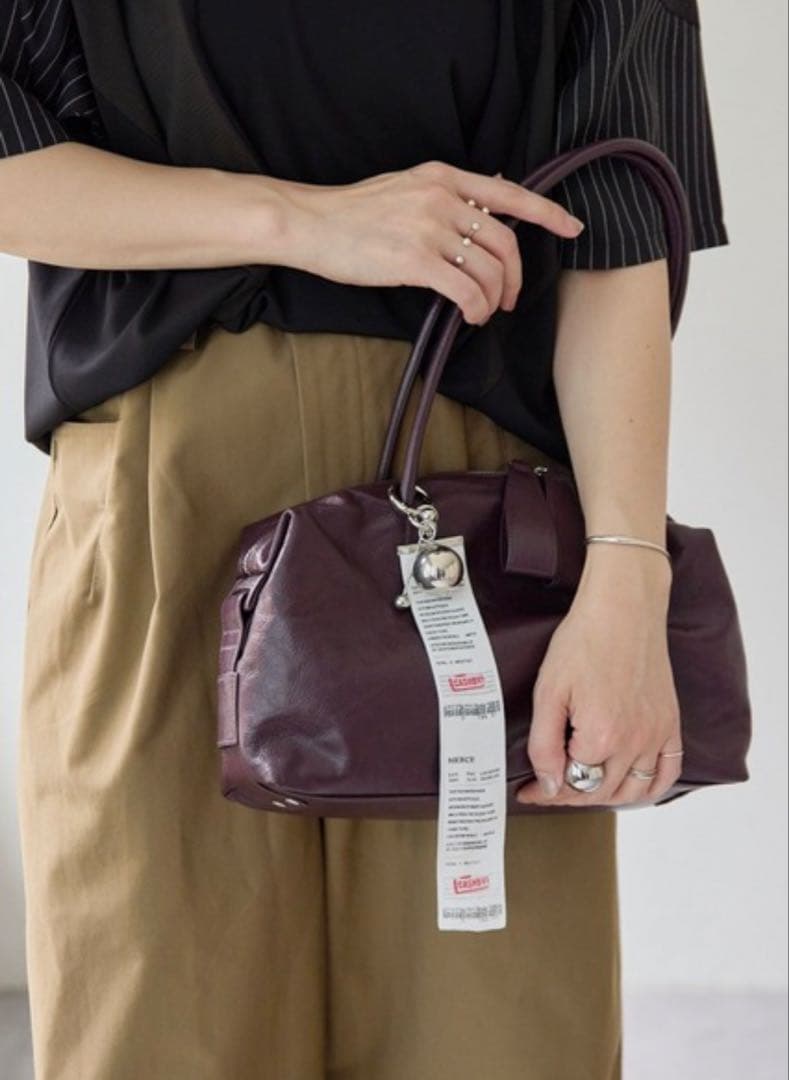 イアパピヨネ　ロングボストンハンドルバッグ　ボルドー　バーガンディ
