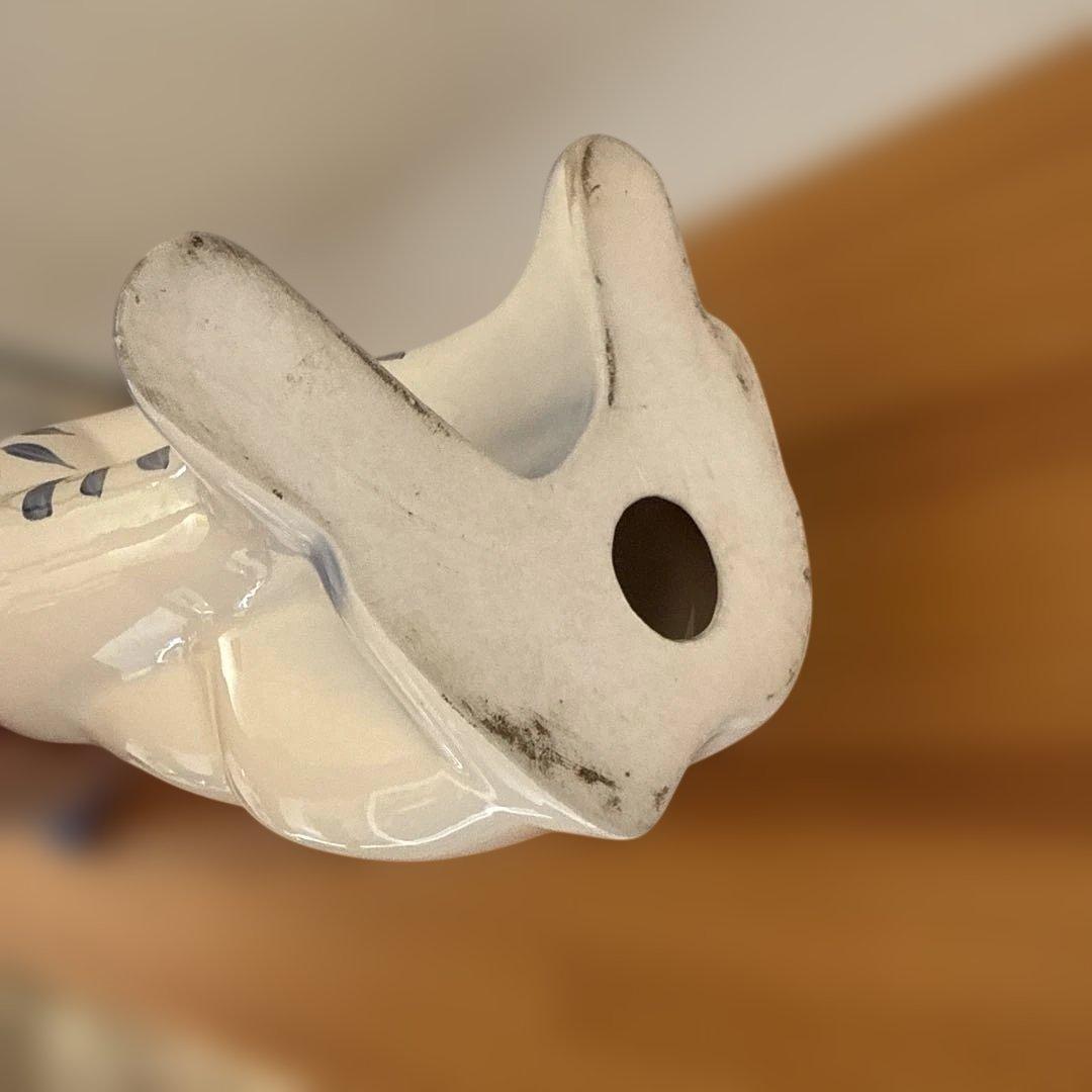 青と白の花模様 猫の陶器置物　アンティーク　ヴィンテージ