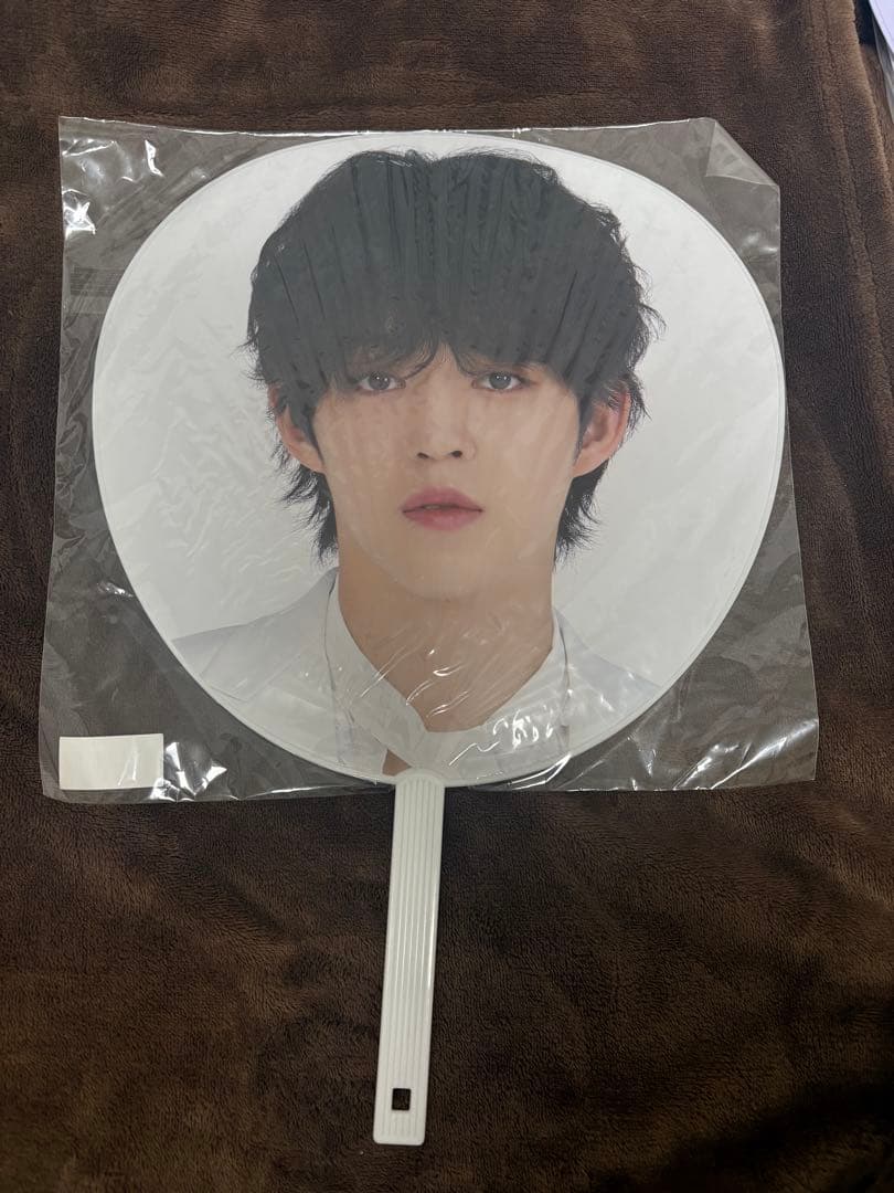 SEVENTEEN S.COUPS エスクプス うちわ - メルカリ