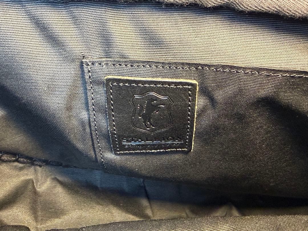 FUNNY STALLION DRAFTING BAG 黒レザー ボディバッグ