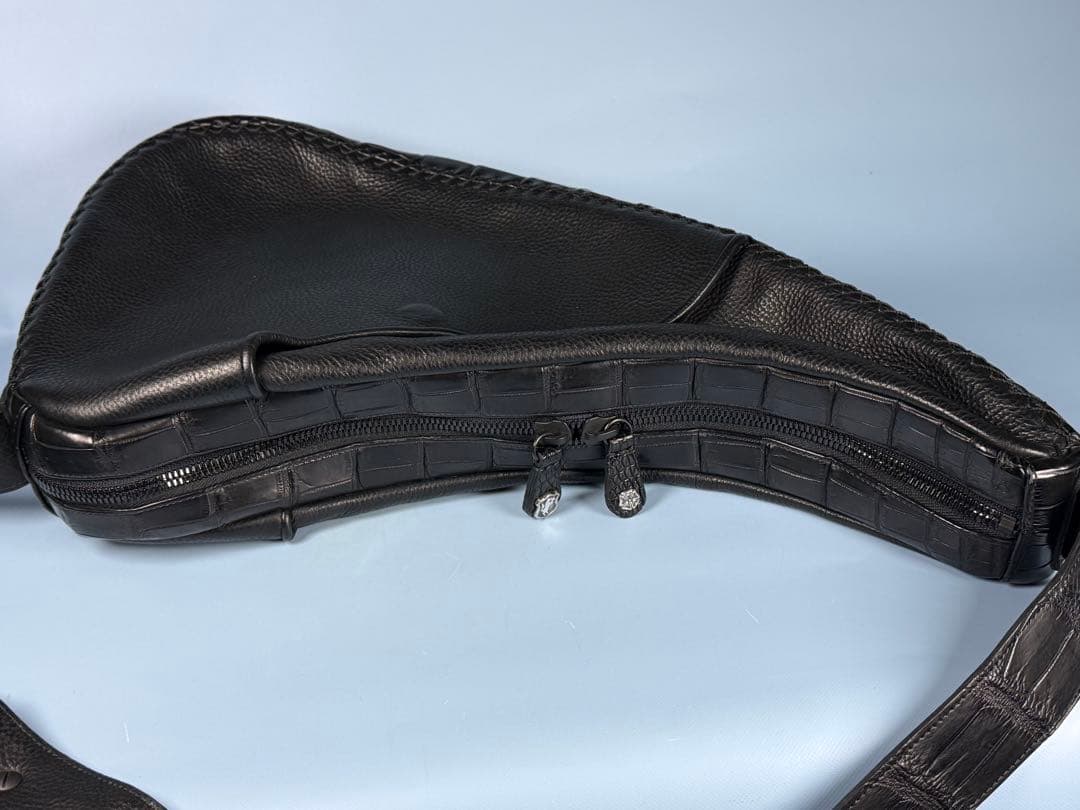 FUNNY STALLION DRAFTING BAG 黒レザー ボディバッグ