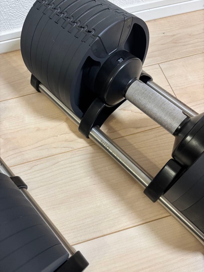 FLEXBELL 32kg 4kg刻みフレックスベル 可変式ダンベル引き取り限定