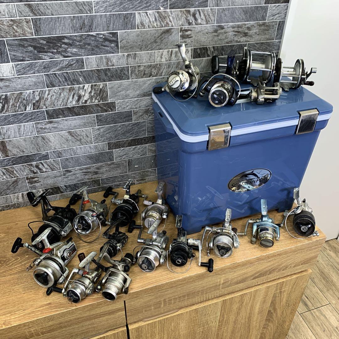 ①　18点　リールまとめ売り　クーラーボックス付き　釣り具　フィッシング　お買得