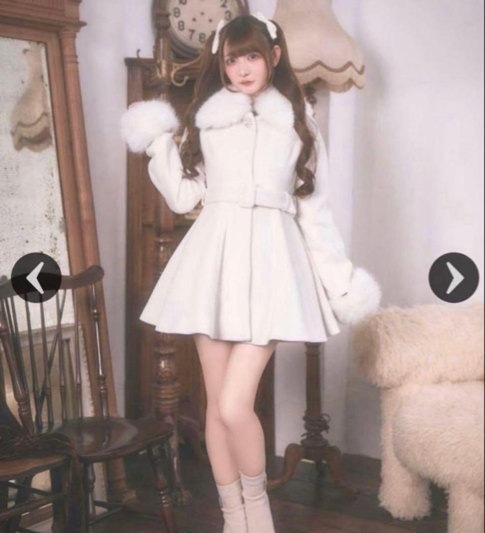 ミシェルマカロン ファーカラーフレアコート チバゆな - メルカリ