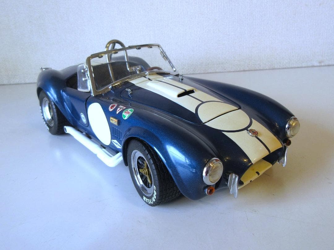 特価 京商 (1/18) コブラ 427S/C②