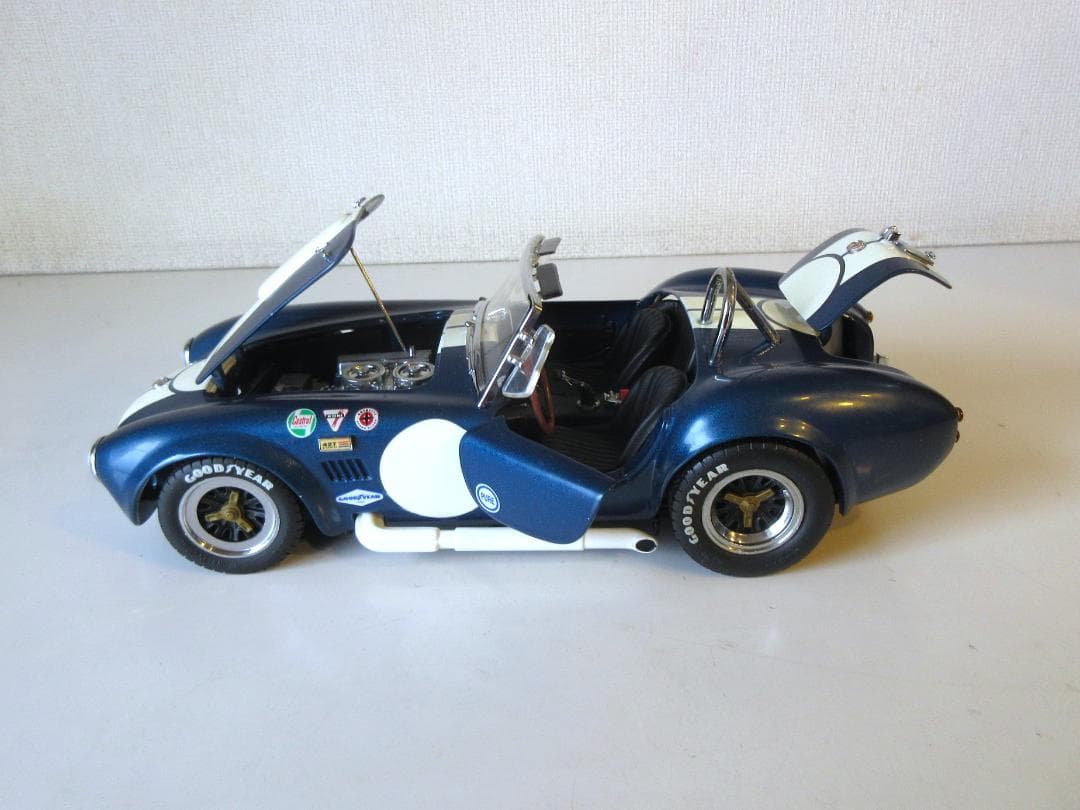 特価 京商 (1/18) コブラ 427S/C②