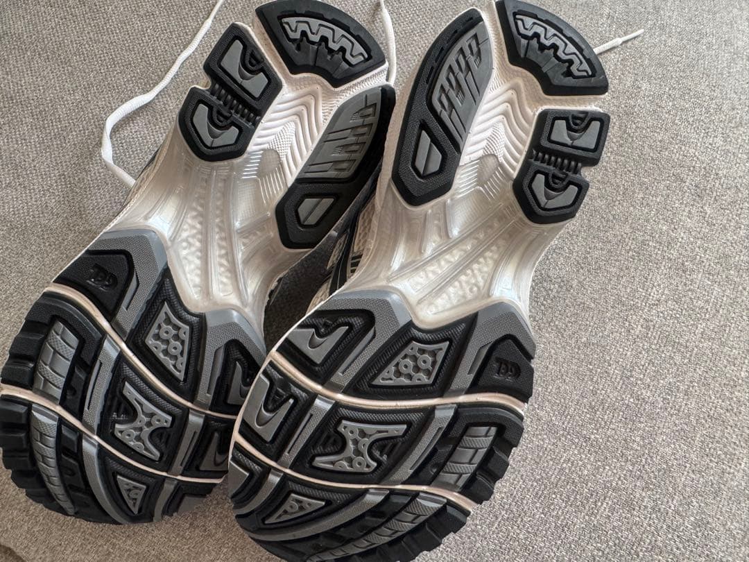 【ASICS 】GEL-KAYANO 14(110 silver)24.5