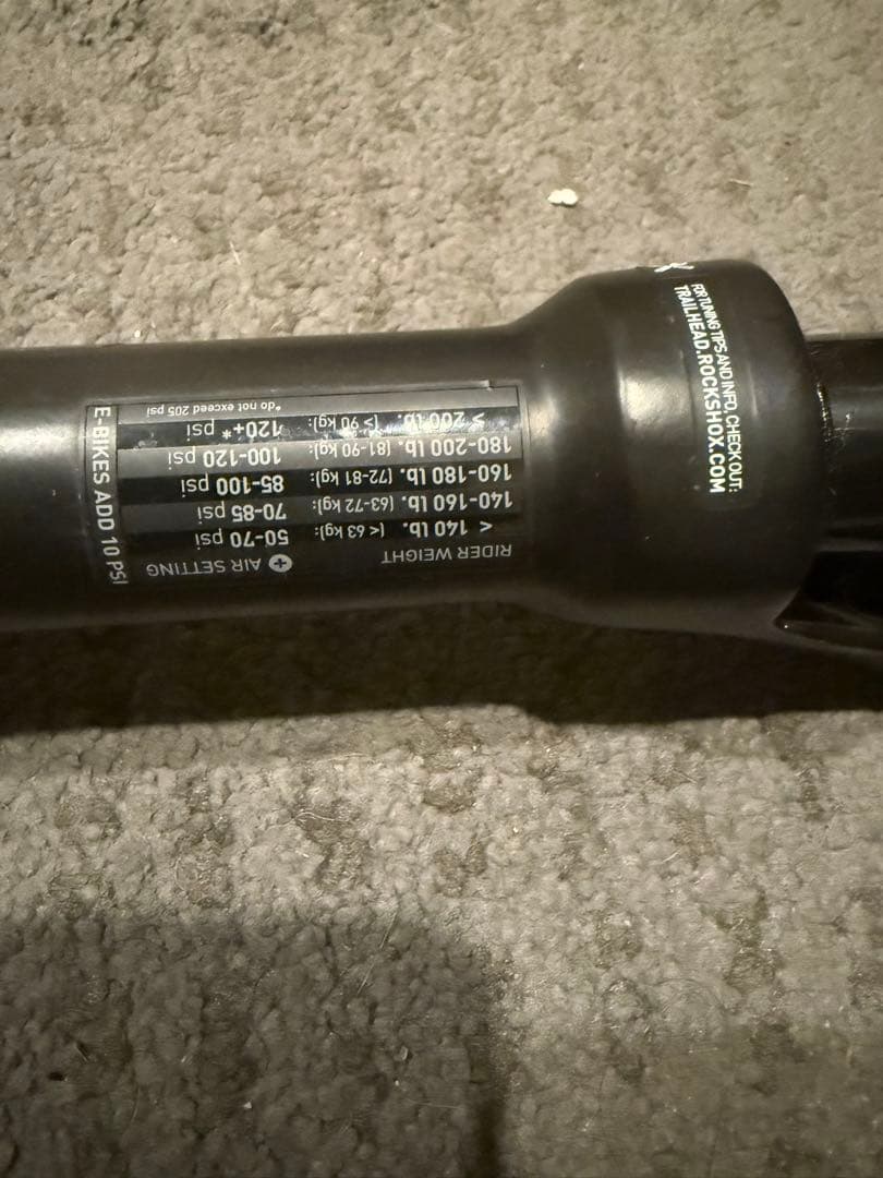 パーツ 2023 ROCKSHOX Recon 29er 140 travel