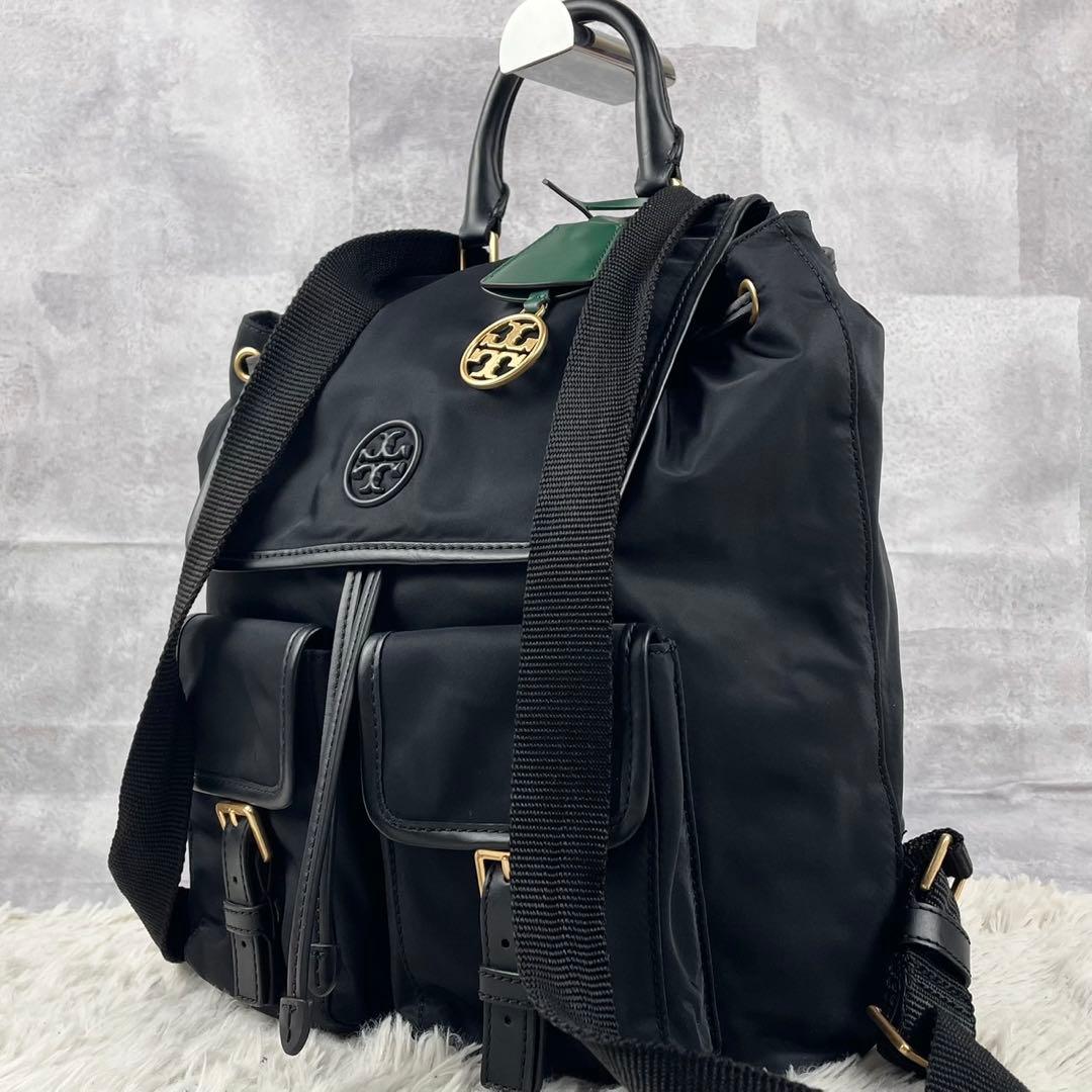 極美品 トリーバーチ リュックサック ナイロン ブラック フラップ 巾着