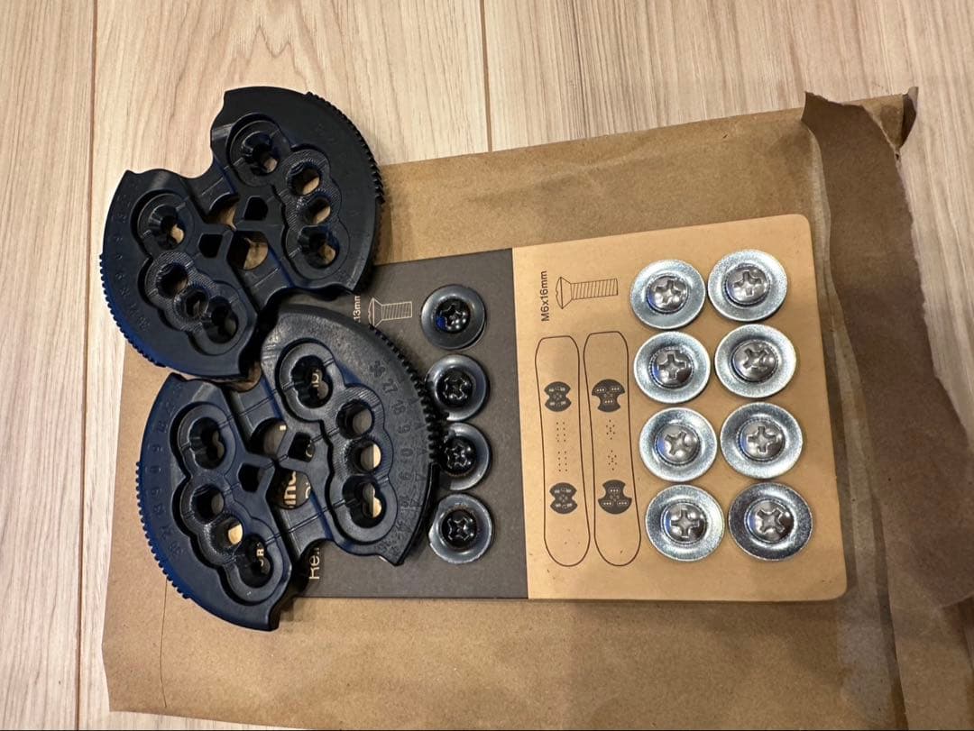 美品）バートンCARTEL スノーボード ビンディング ブラック/ホワイト M