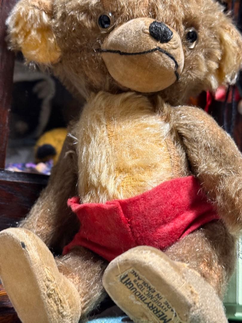 テディベア 赤いパンツ付き