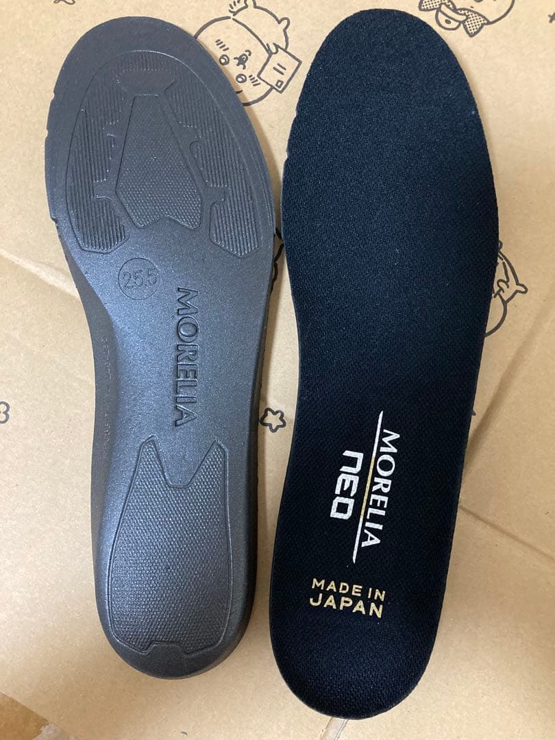 ノ*。様 日本未発売モレリアNEOサラβ JAPAN 25.5 TFフットサル