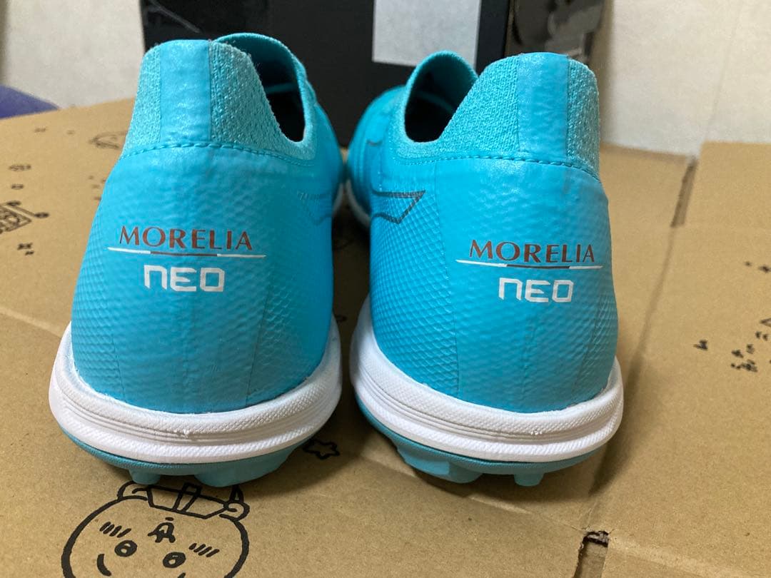ノ*。様 日本未発売モレリアNEOサラβ JAPAN 25.5 TFフットサル