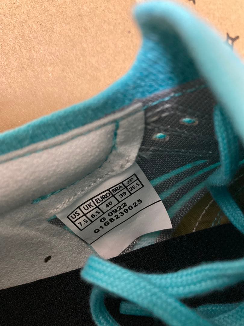 ノ*。様 日本未発売モレリアNEOサラβ JAPAN 25.5 TFフットサル