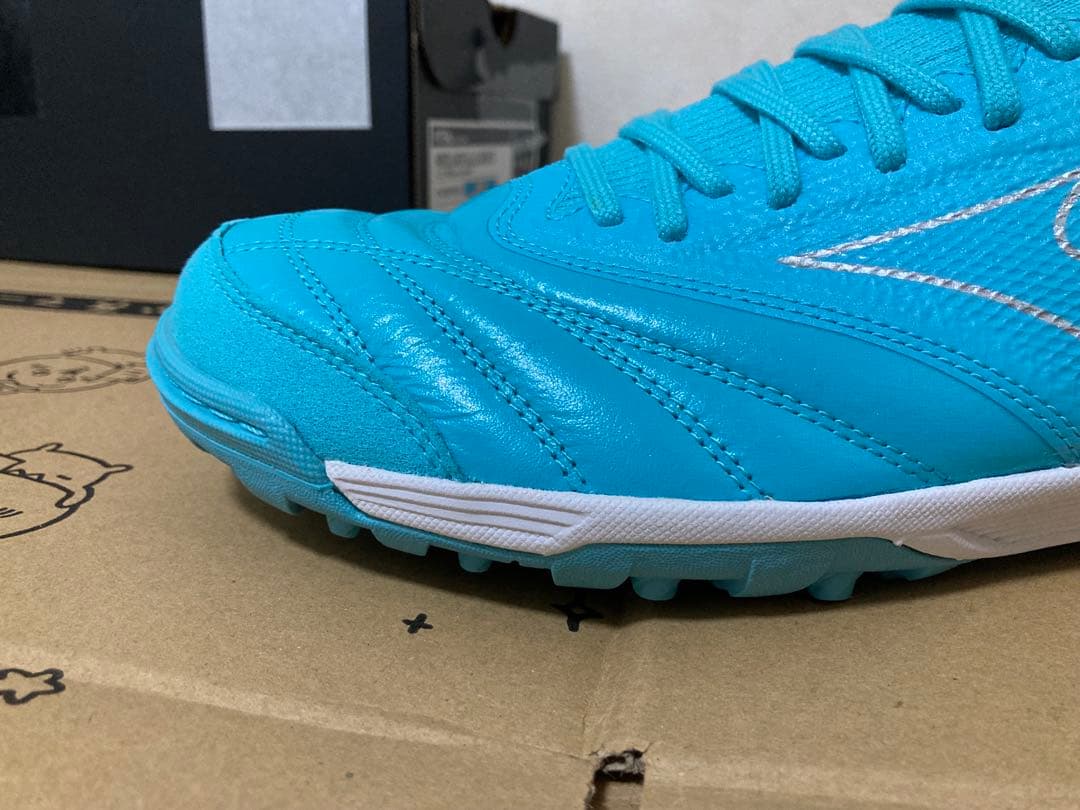 ノ*。様 日本未発売モレリアNEOサラβ JAPAN 25.5 TFフットサル