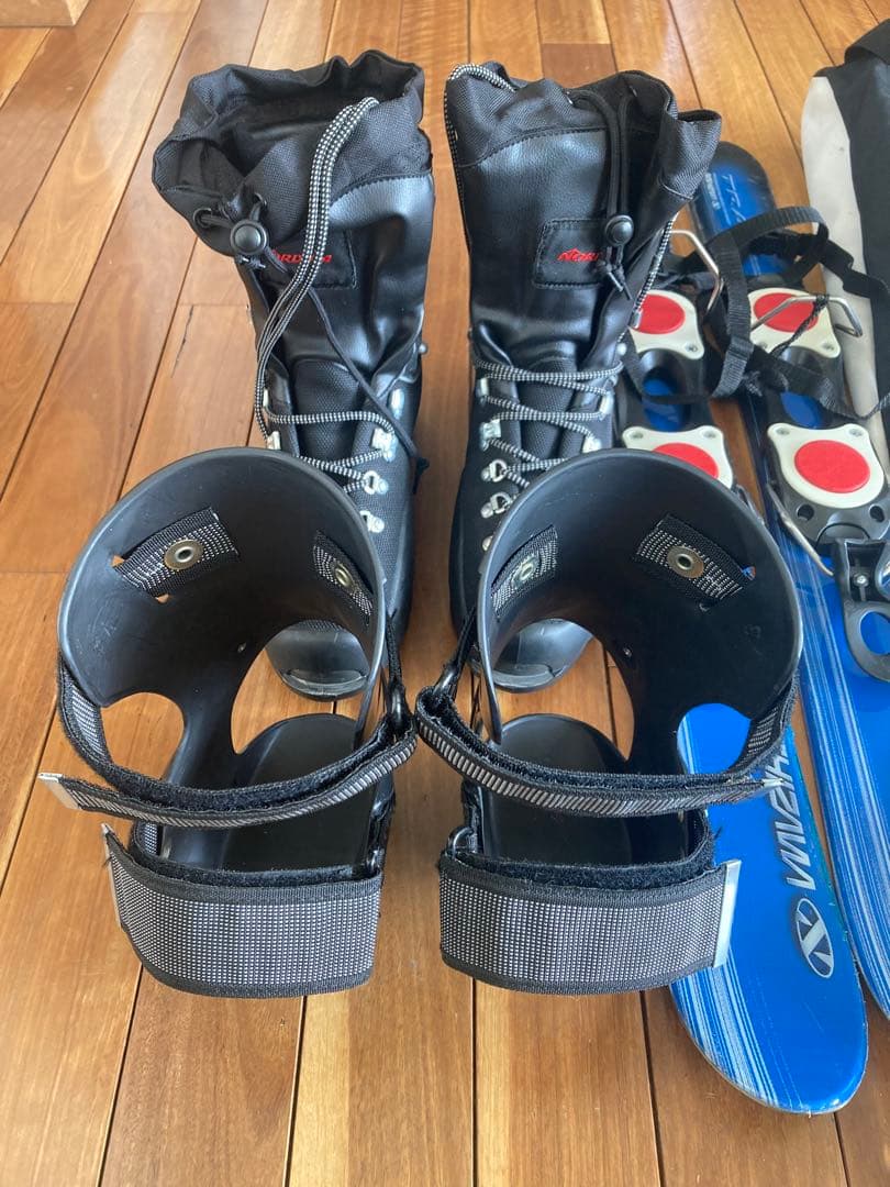 ショートスキー(ファン)ボード板と収納ケースとソフトブーツ26or27cmセット