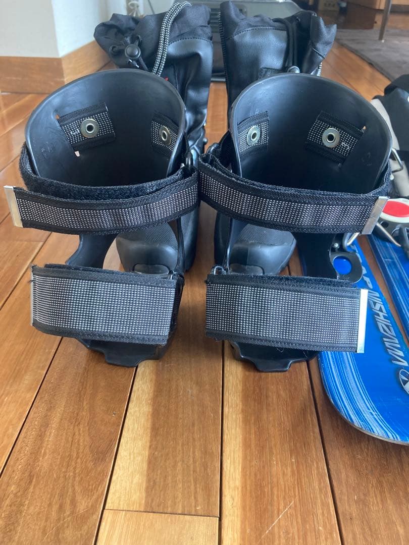 ショートスキー(ファン)ボード板と収納ケースとソフトブーツ26or27cmセット