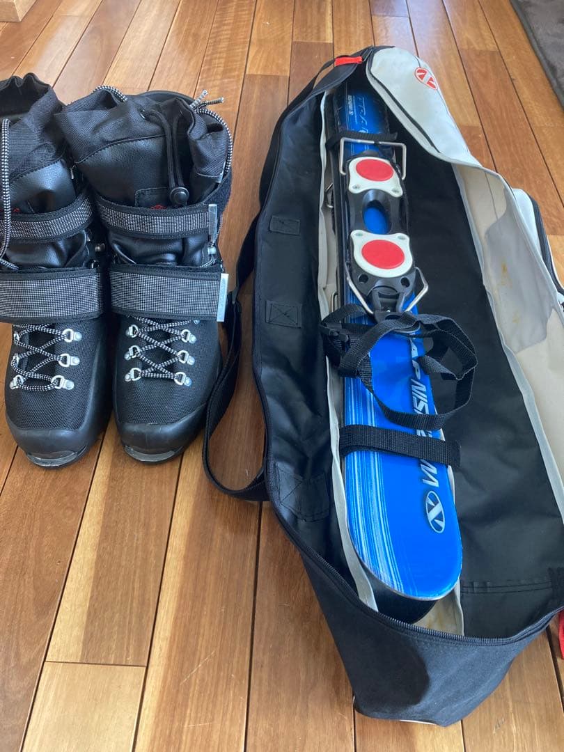 ショートスキー(ファン)ボード板と収納ケースとソフトブーツ26or27cmセット