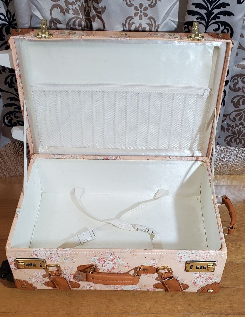 LIZ LISA 花柄 キャリーケース ダイヤルロック付き Mサイズ リズリサ