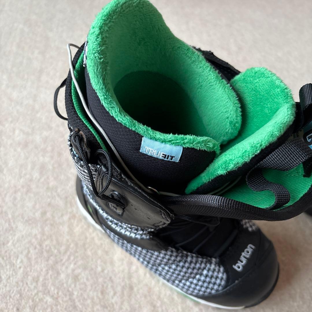 burton スノーボードブーツ 女性用 ブラック/ホワイト/グリーン