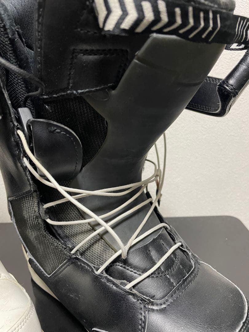 DEELUXE ID WOW 18-19 25.5cm サイン入り 白 黒