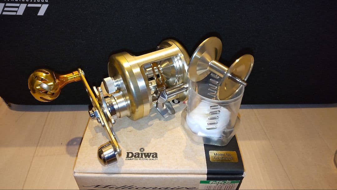 ダイワ ミリオネア CV-Z 250F 替えスプール付 L108102032 - リール