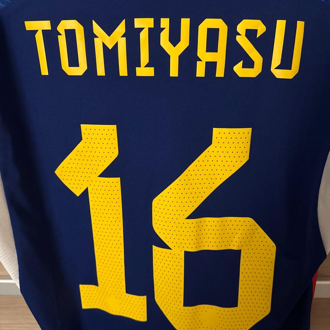 日本代表 サッカーシャツ TOMIYASU 16