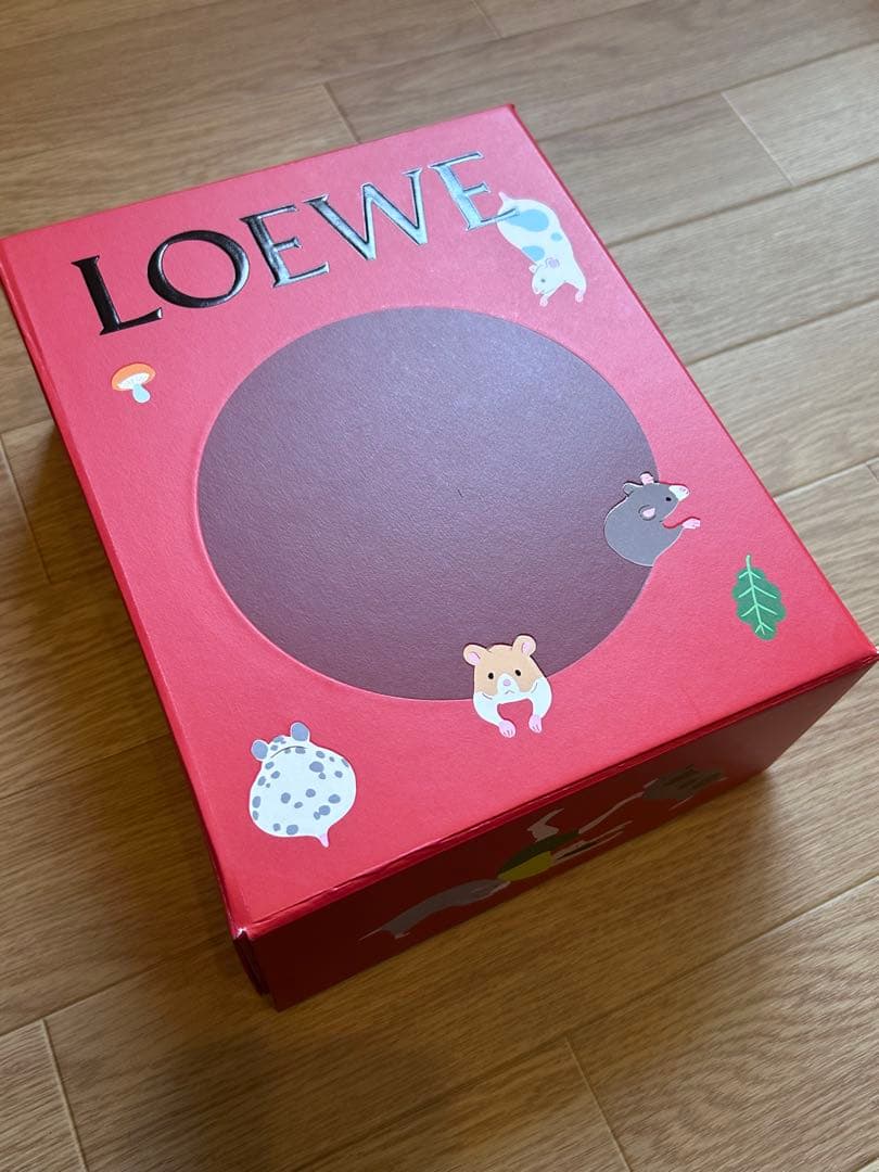 LOEWE 黒 ニット帽