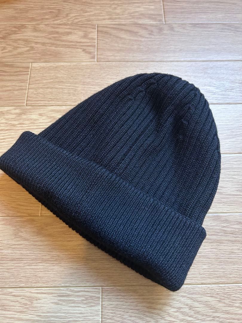 LOEWE 黒 ニット帽