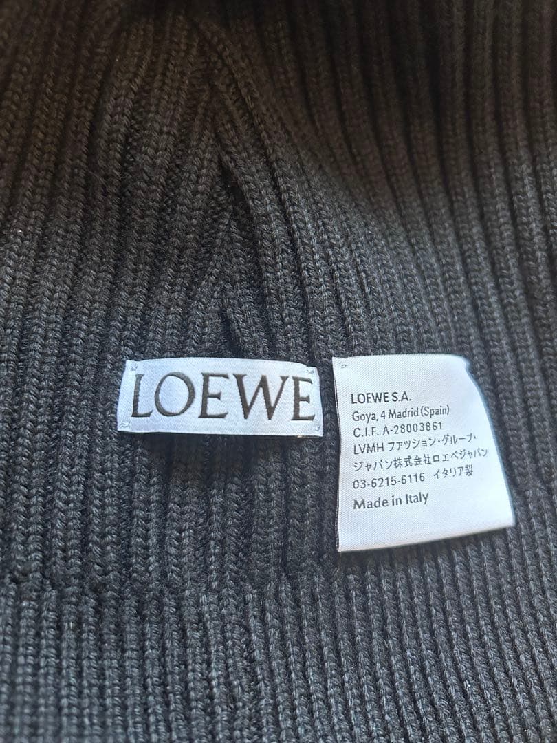LOEWE 黒 ニット帽