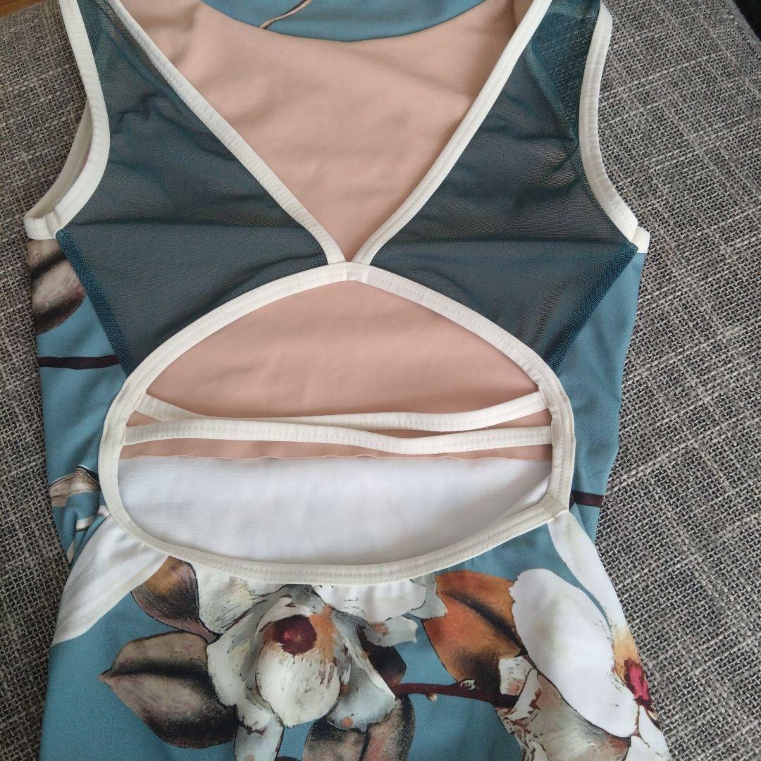 ほぼ新品】エレベ eleveフラワープリント レオタード xs