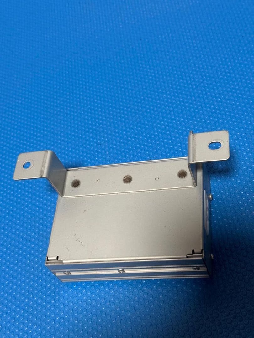 三菱 デリカ　純正ACインバーター8638A011