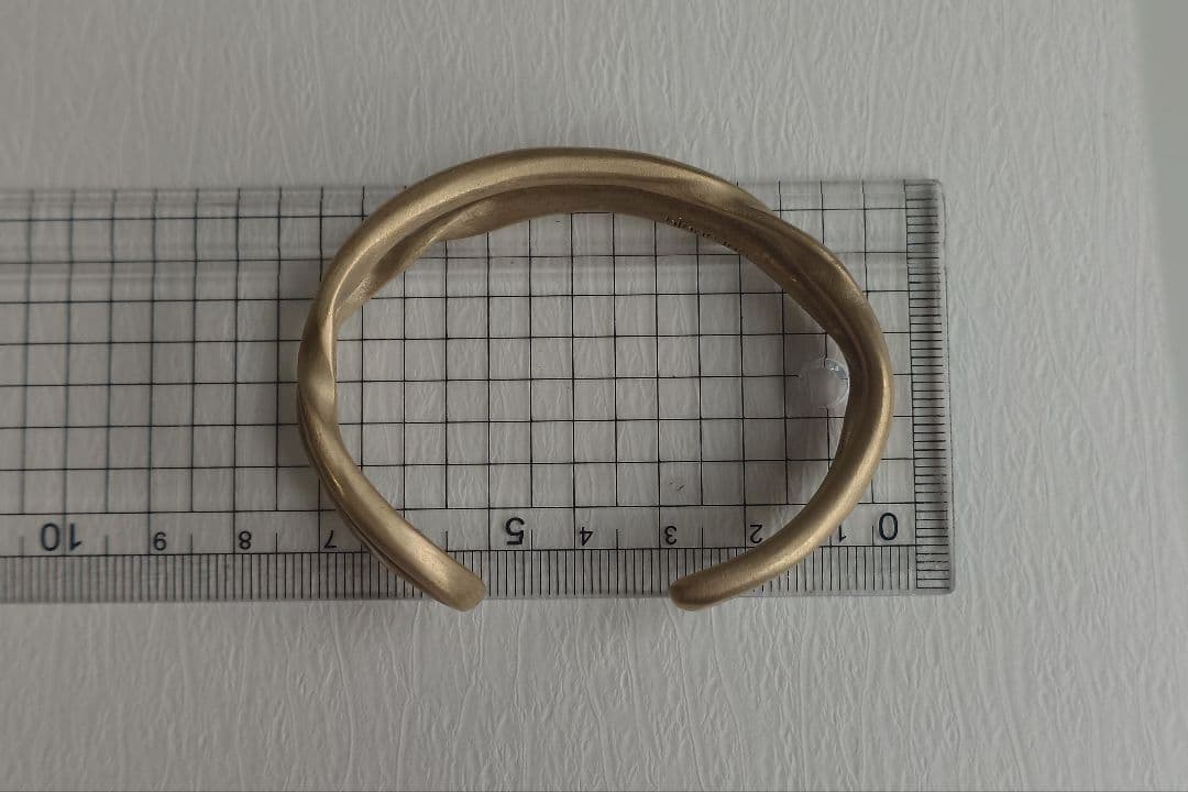 ブランイリス マットゴールド バングル