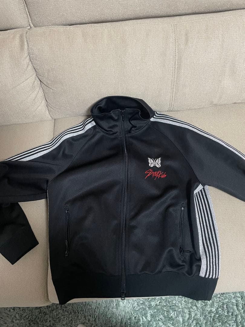 Stray Kids ニードルズブラックジャージ