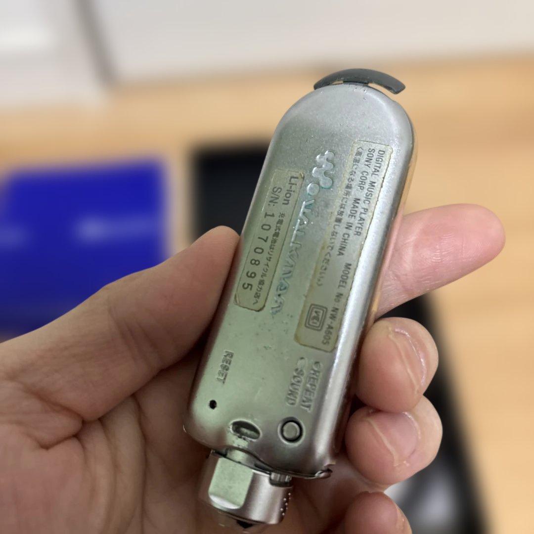 ひろ　箱無し送付SONY WALKMAN NW A605 再生確認済み