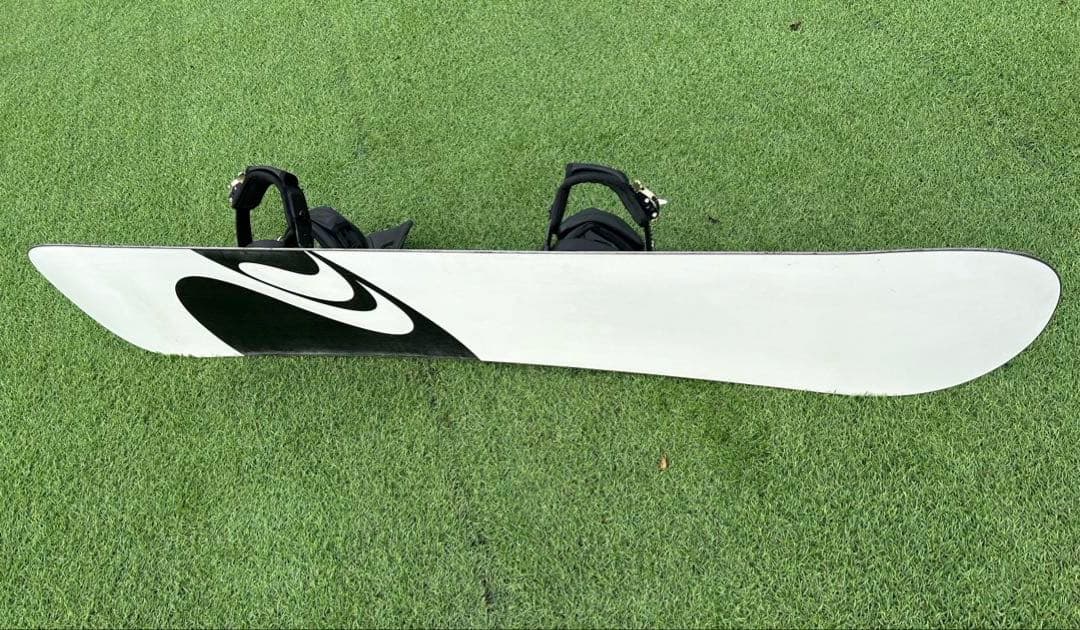 【専用】2点セット！スノーボード 板　ビンディングセット　144 SMサイズ