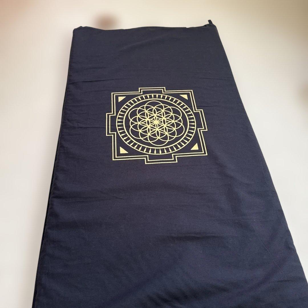 Shakti スパイクマット 黒の通販はau PAY マーケット - 輸入雑貨の