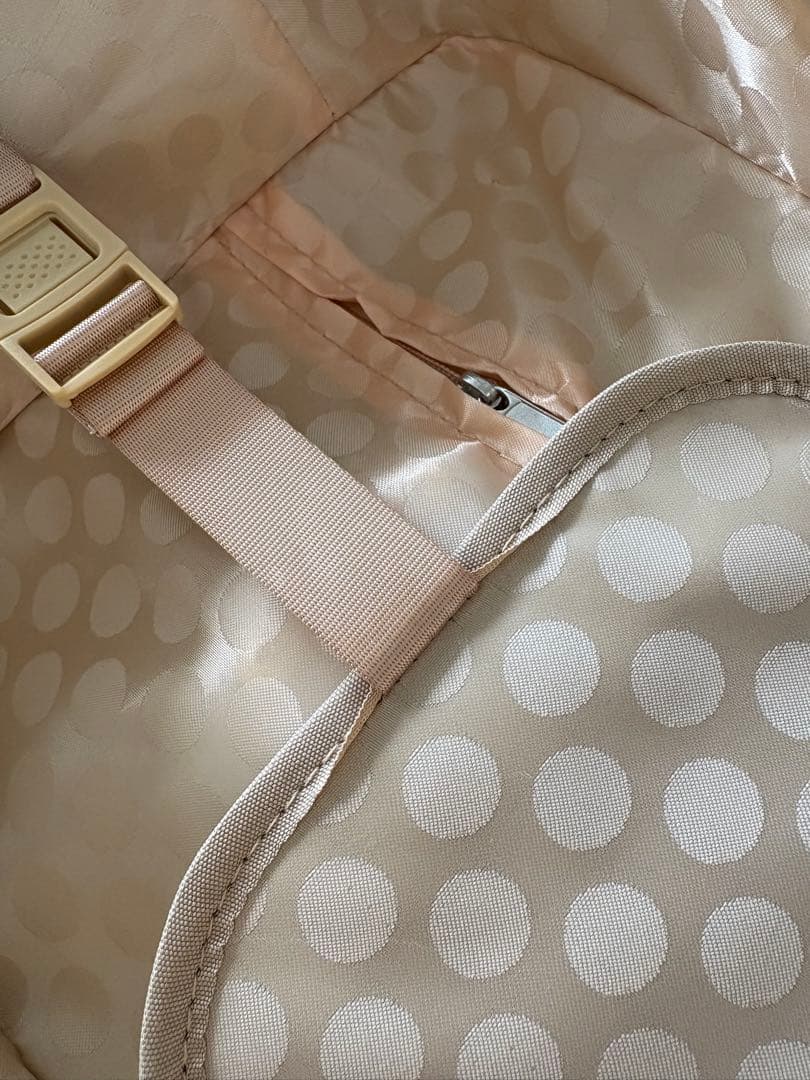 Mサイズ★キッズトラベル 子供が乗れるキャリーケース（くすみグリーン）