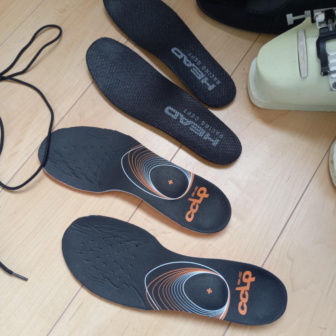 HEAD　ヘッド　スキーブーツ　WCR6　24.0/24.5