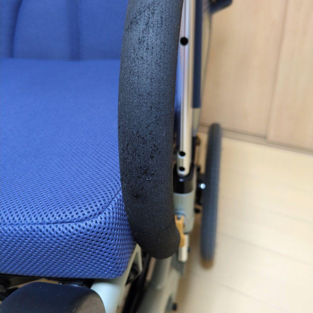 ティルト＆リクライニング連動式コンパクト車椅子　オアシス